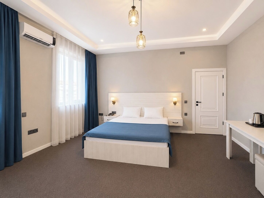 Central Baku Hotel 35/50