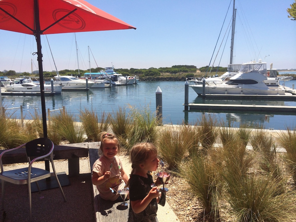 Ruby's Queenscliff 10/28