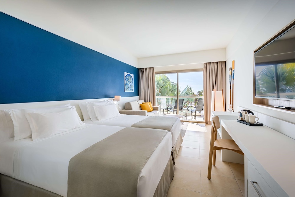 Barcelo Fuerteventura Mar 18/60
