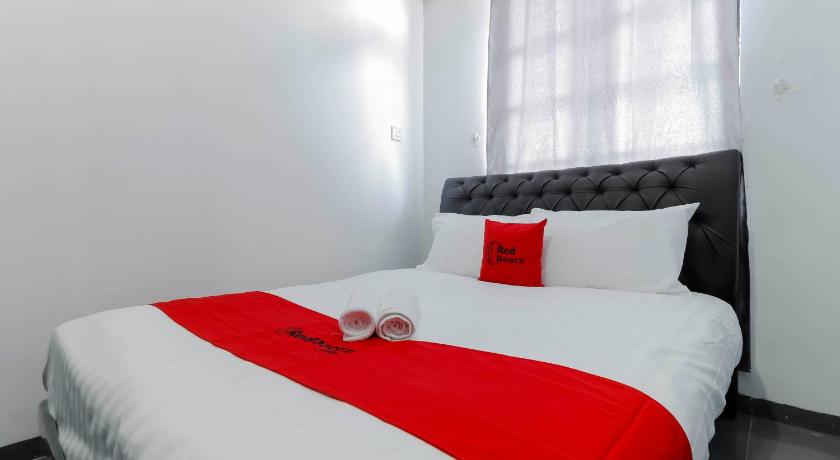 Reddoorz Plus Near Batam City Square 11/29