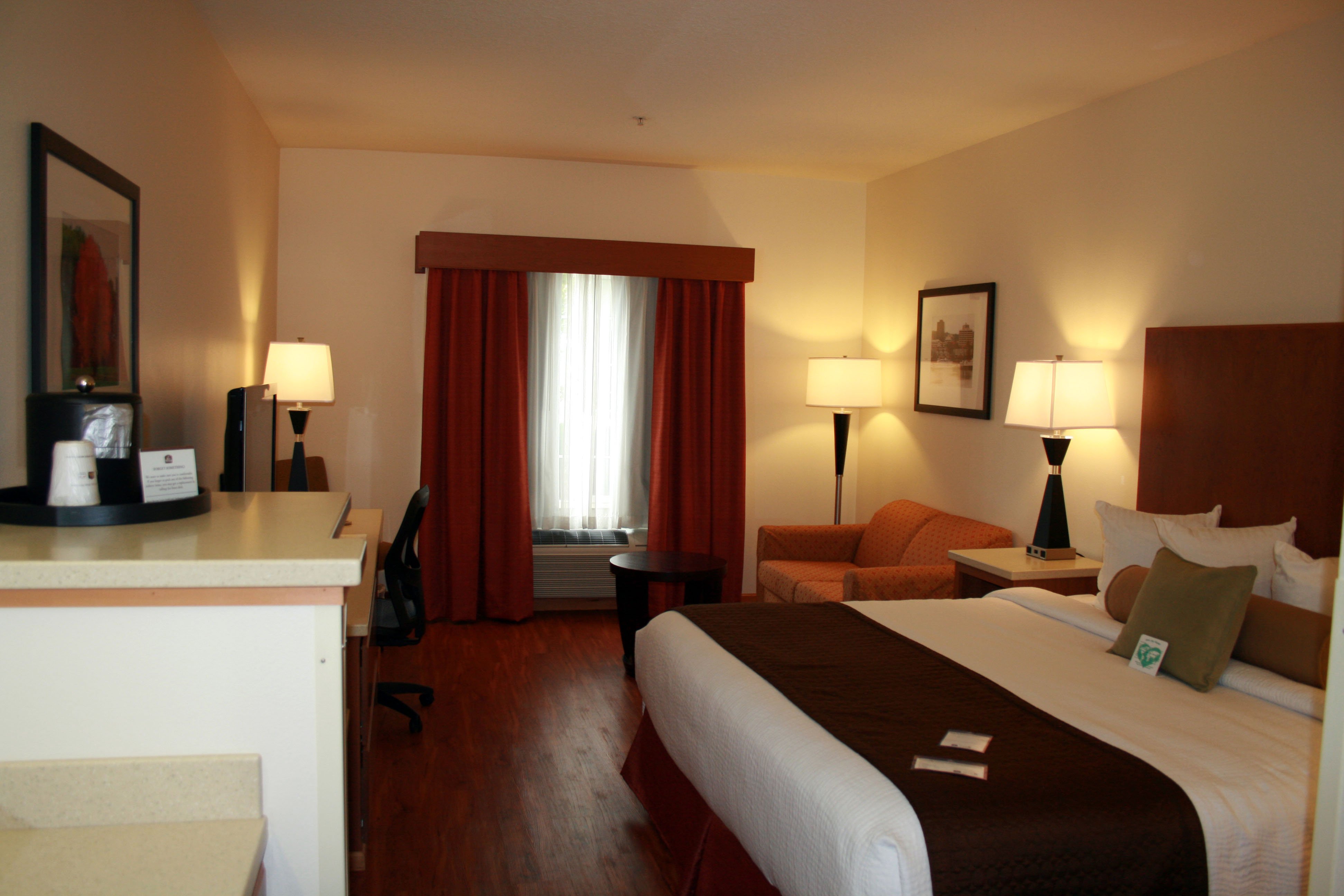 Best Western Plus Park Place Inn & Suites 23/76