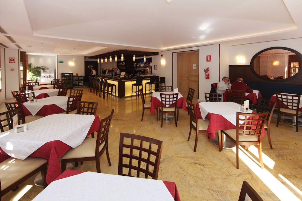 Hotel Casa Consistorial 44/53