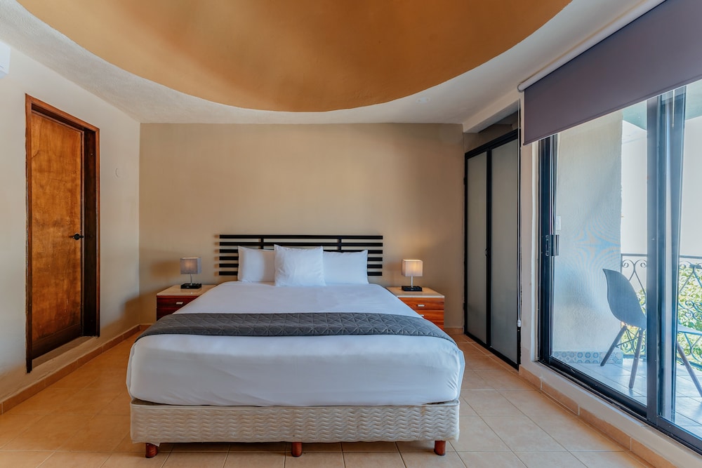 Hotel Brisas 5a AV 24/62