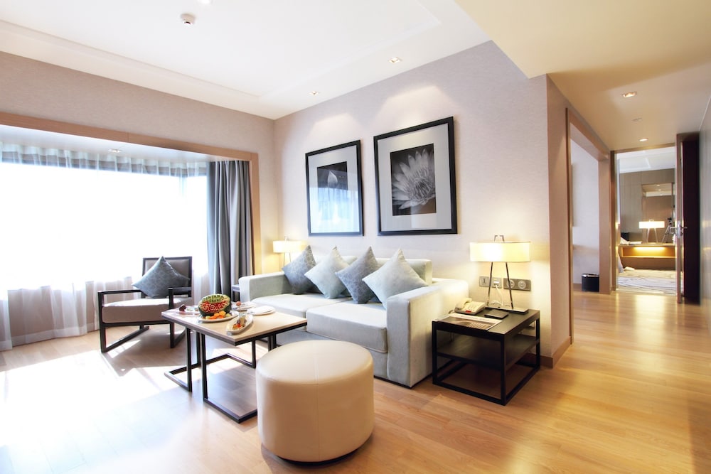 Centara Grand At Central Plaza Ladprao Bangkok 51/82