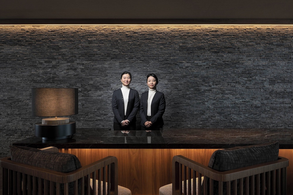 Higashiyama Niseko Village, a Ritz-Carlton Reserve 5/42