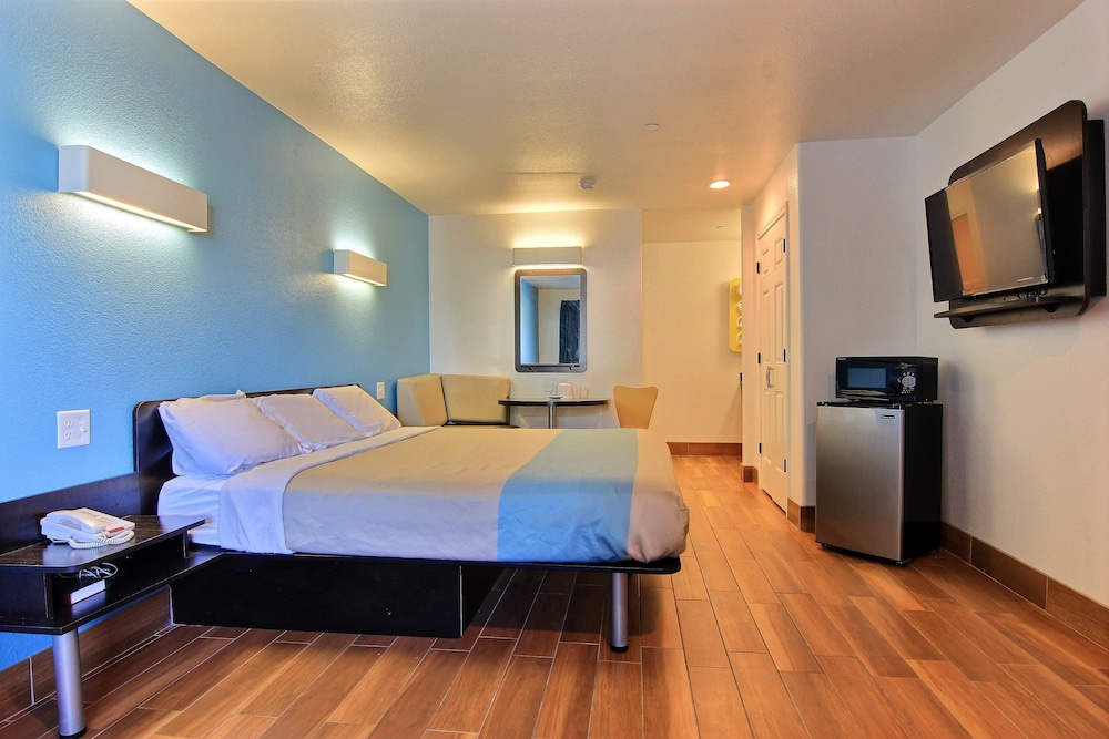 Motel6 Rockport, TX 20/58