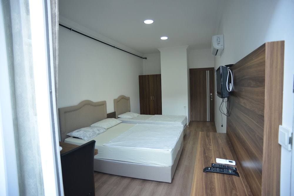 Yesilyurt Residence 7/22
