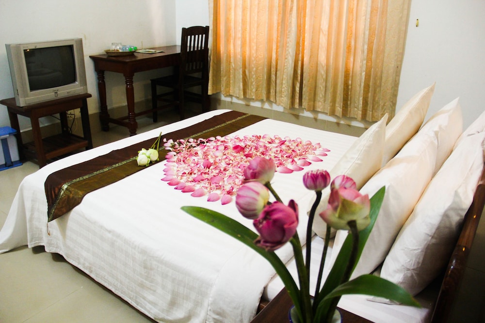 Tropical Breeze Guesthouse 14/45