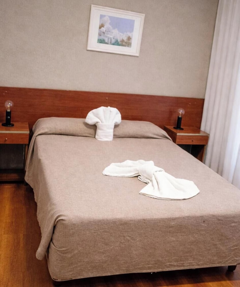 Milan Hotel 27/43