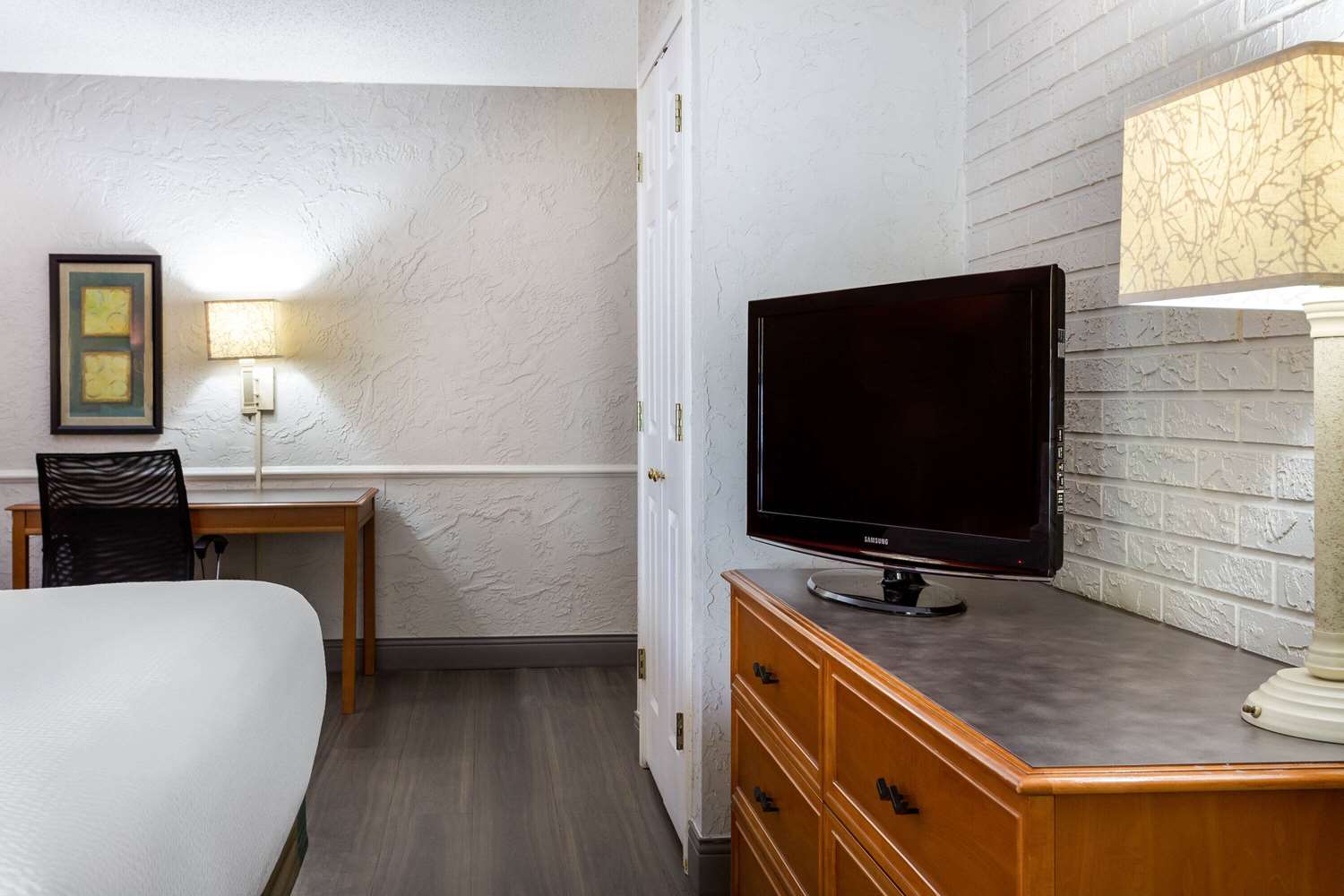 La Quinta Inn Tampa Airport Stadium Westshore 29/29