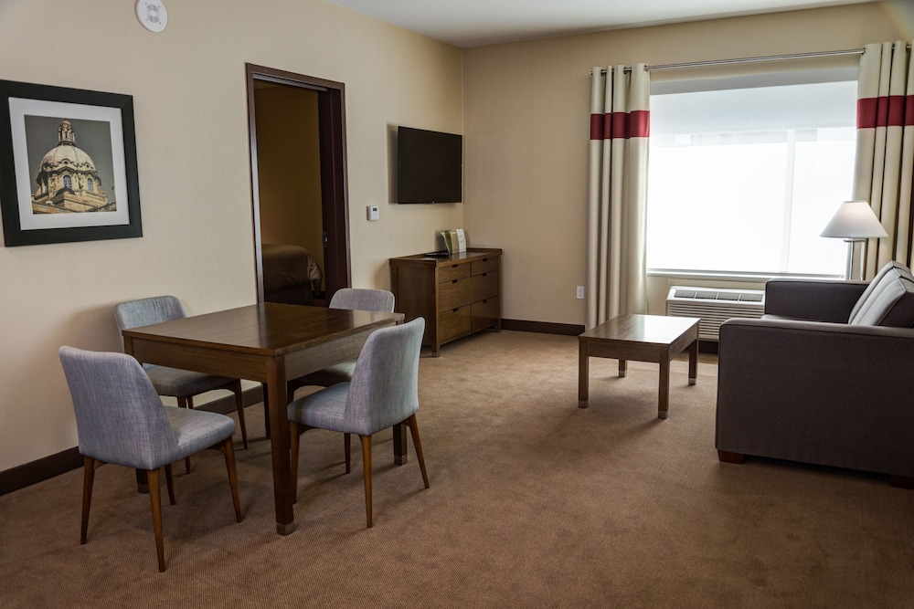 FOUR POINTS BY SHERATON SHERWOOD PARK 18/28