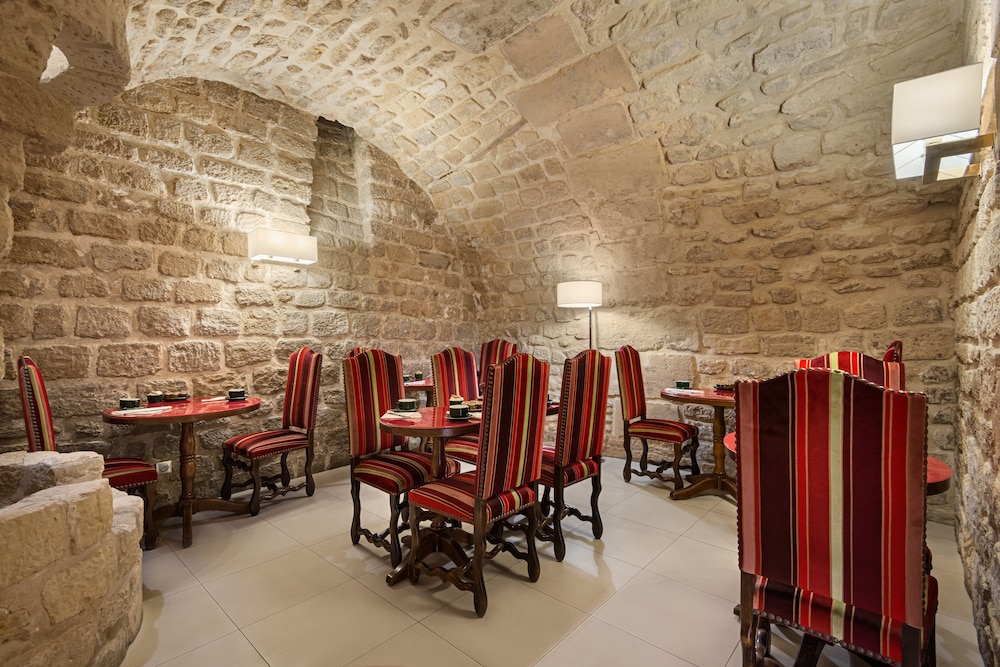 Hotel Saint Paul Rive Gauche 40/49