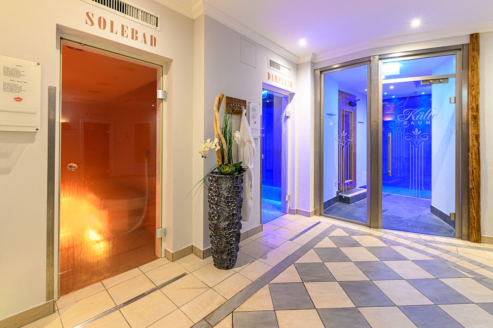 Wohlfuhlhotel Schiestl 6/50
