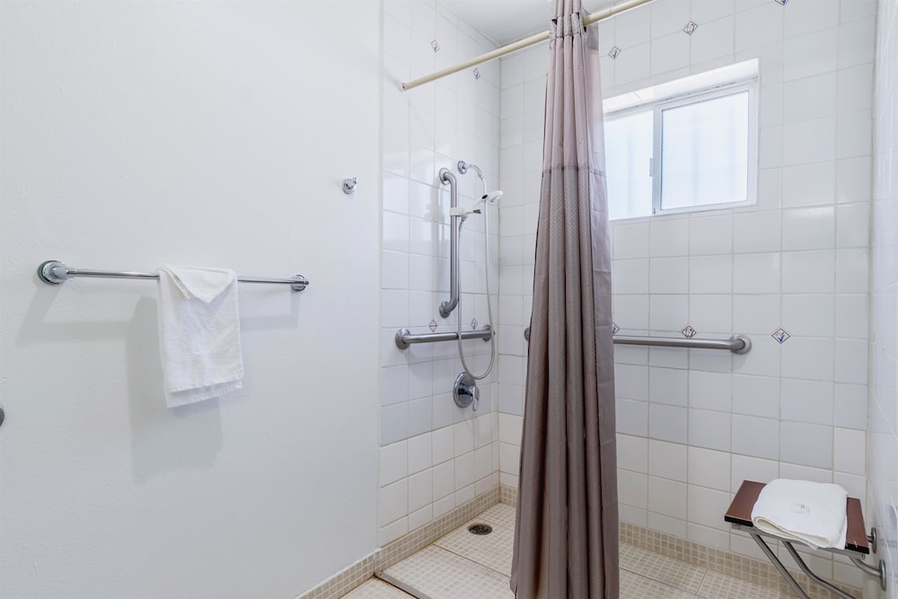 غرفة قياسية بسرير كينج، Motel6 Barstow, CA - Route 66 9/10