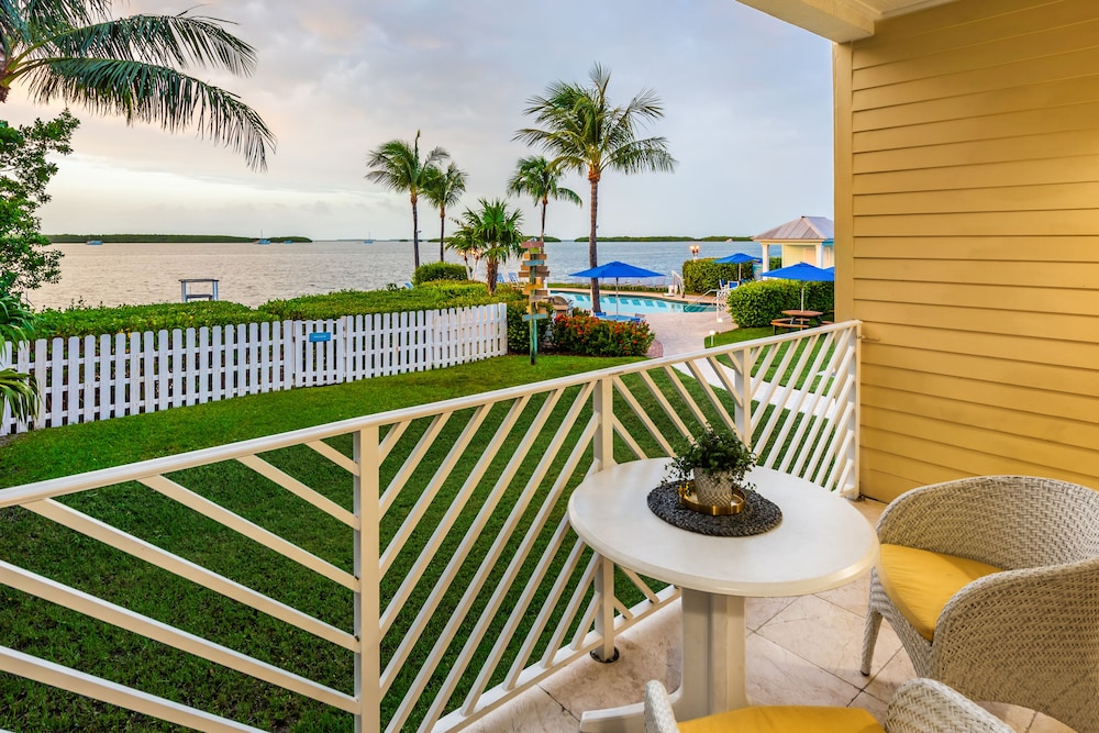 Islander Bayside Resort 10/50
