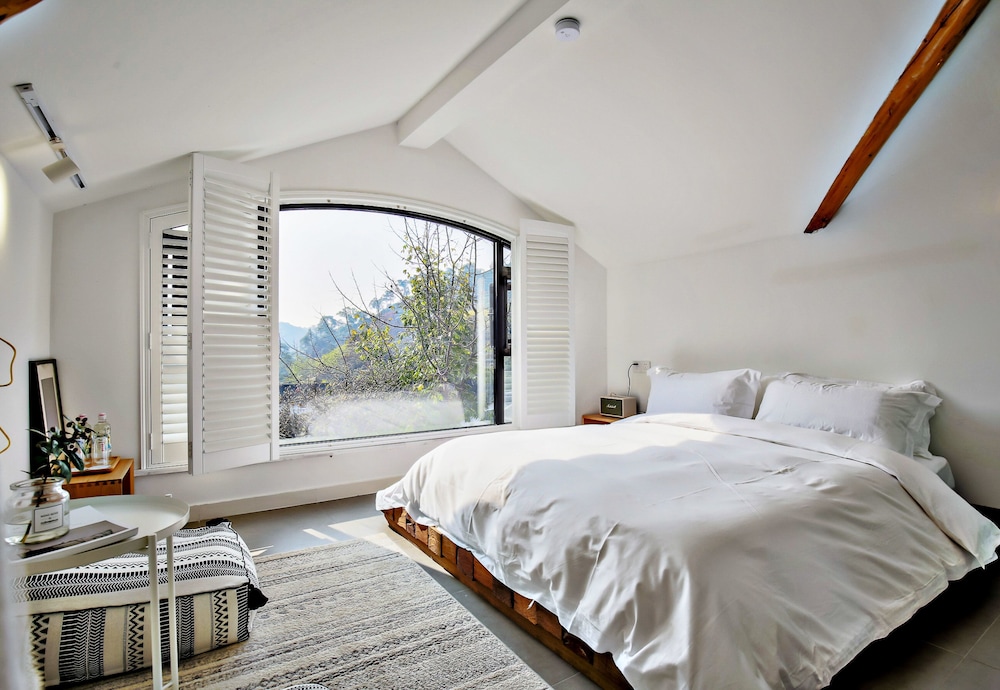 ROOM, MOUNTAIN VIEW, TATAMI