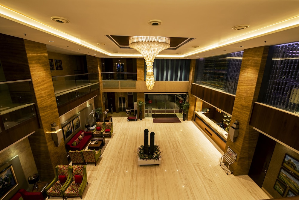 EXPRESS INN NASHIK 26/31