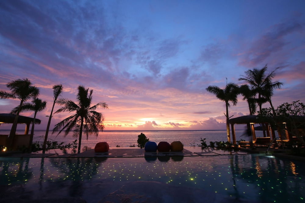 Dusit Thani Guam Resort 45/50