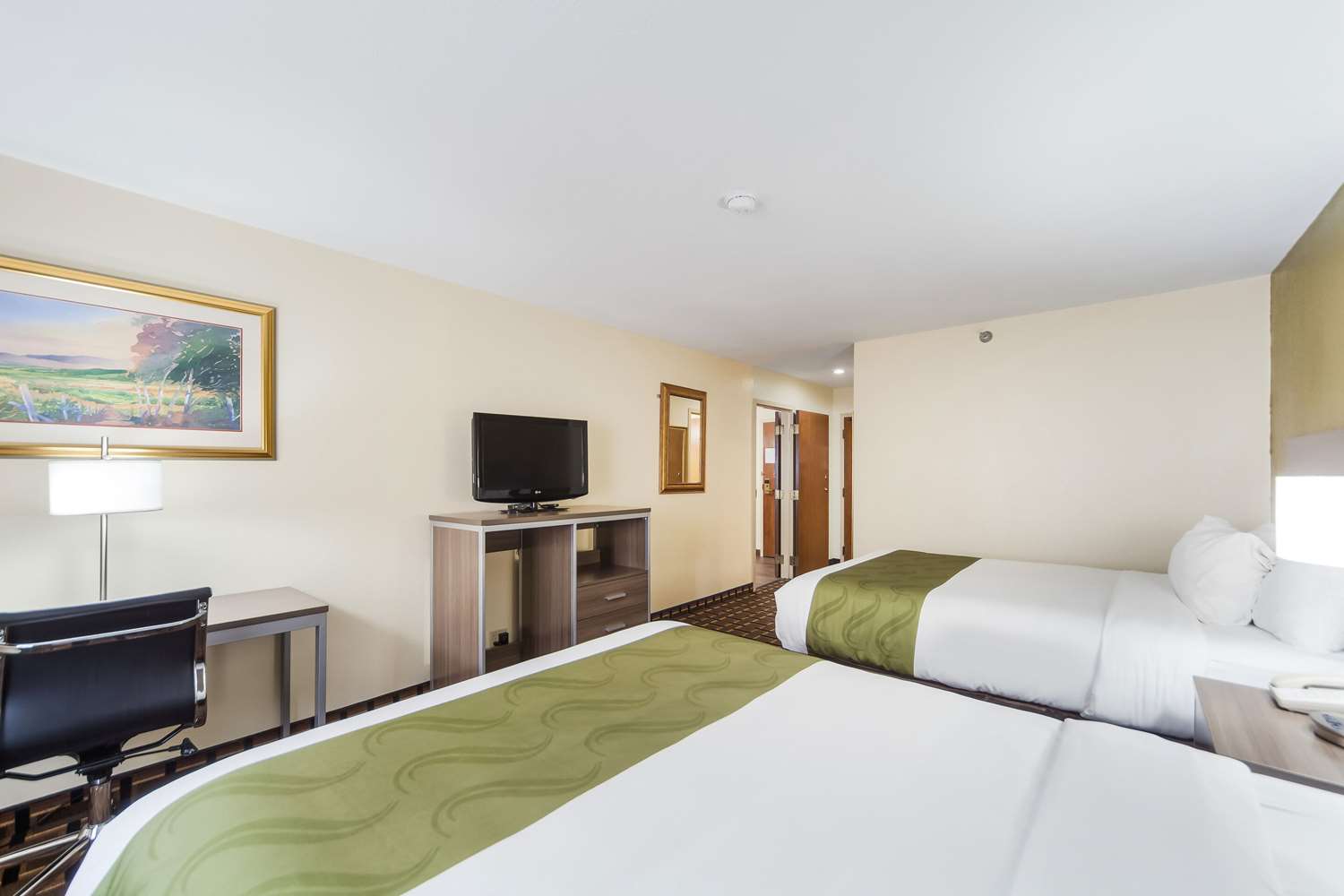 SUITE, 2 QUEEN BEDS
