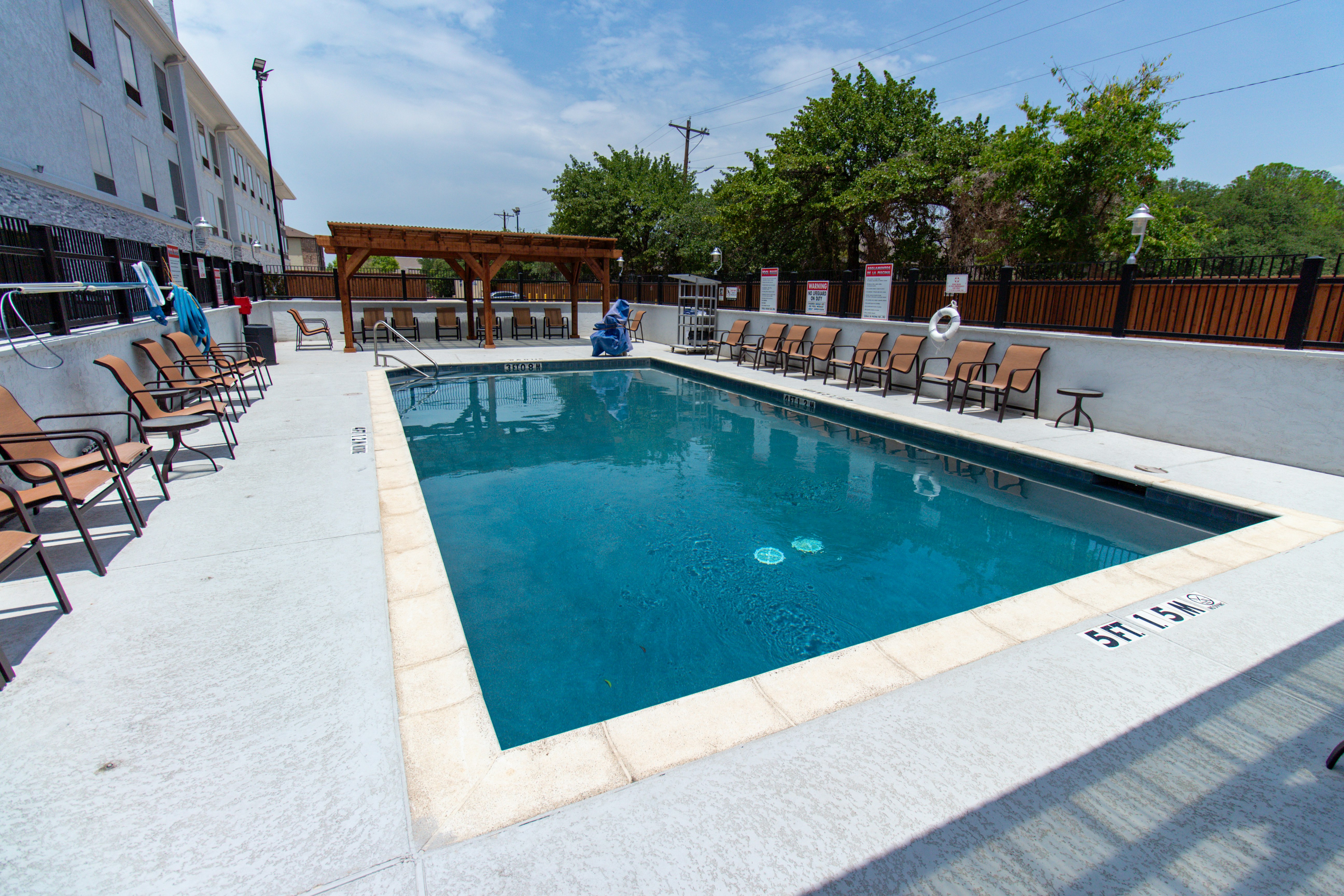 Hampton Inn & Suites Denton 58/59