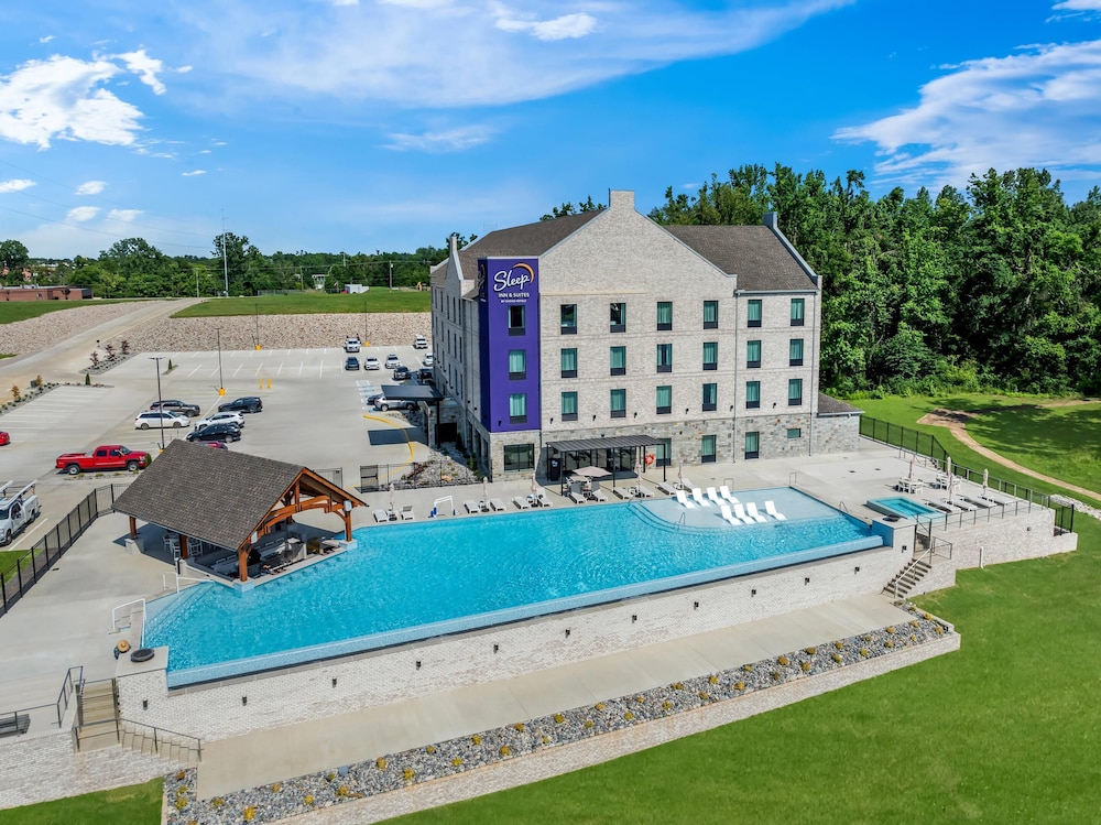 Sleep Inn & Suites Savannah Tennessee Riverfront 5/50