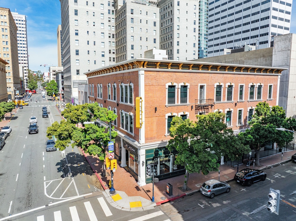 The Beau Hotel Downtown San Diego Gaslamp Quarter 43/50