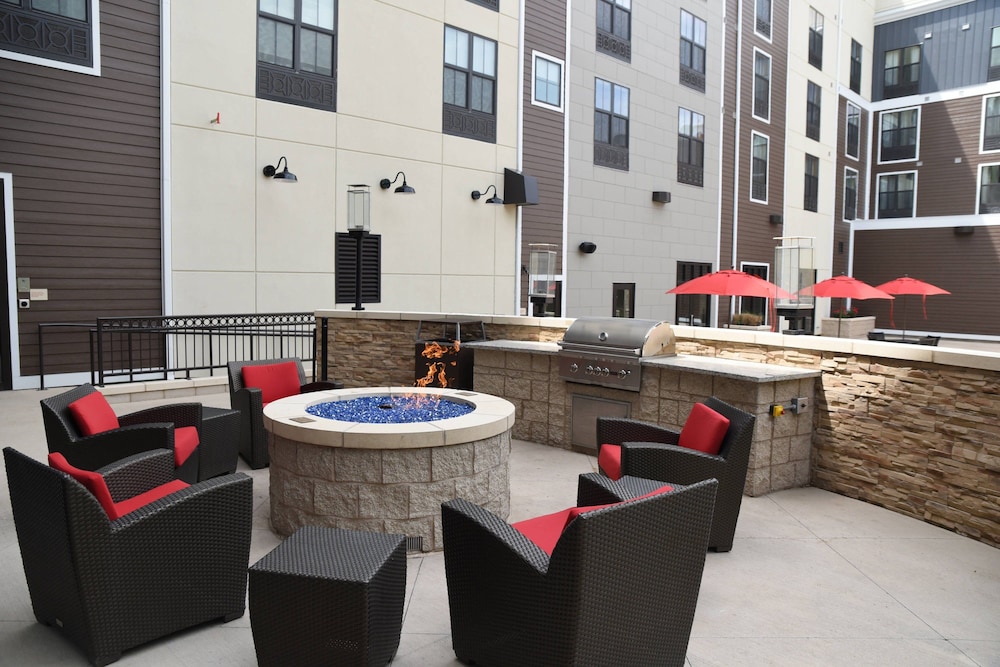TownePlace Suites Lawrence Downtown 27/32