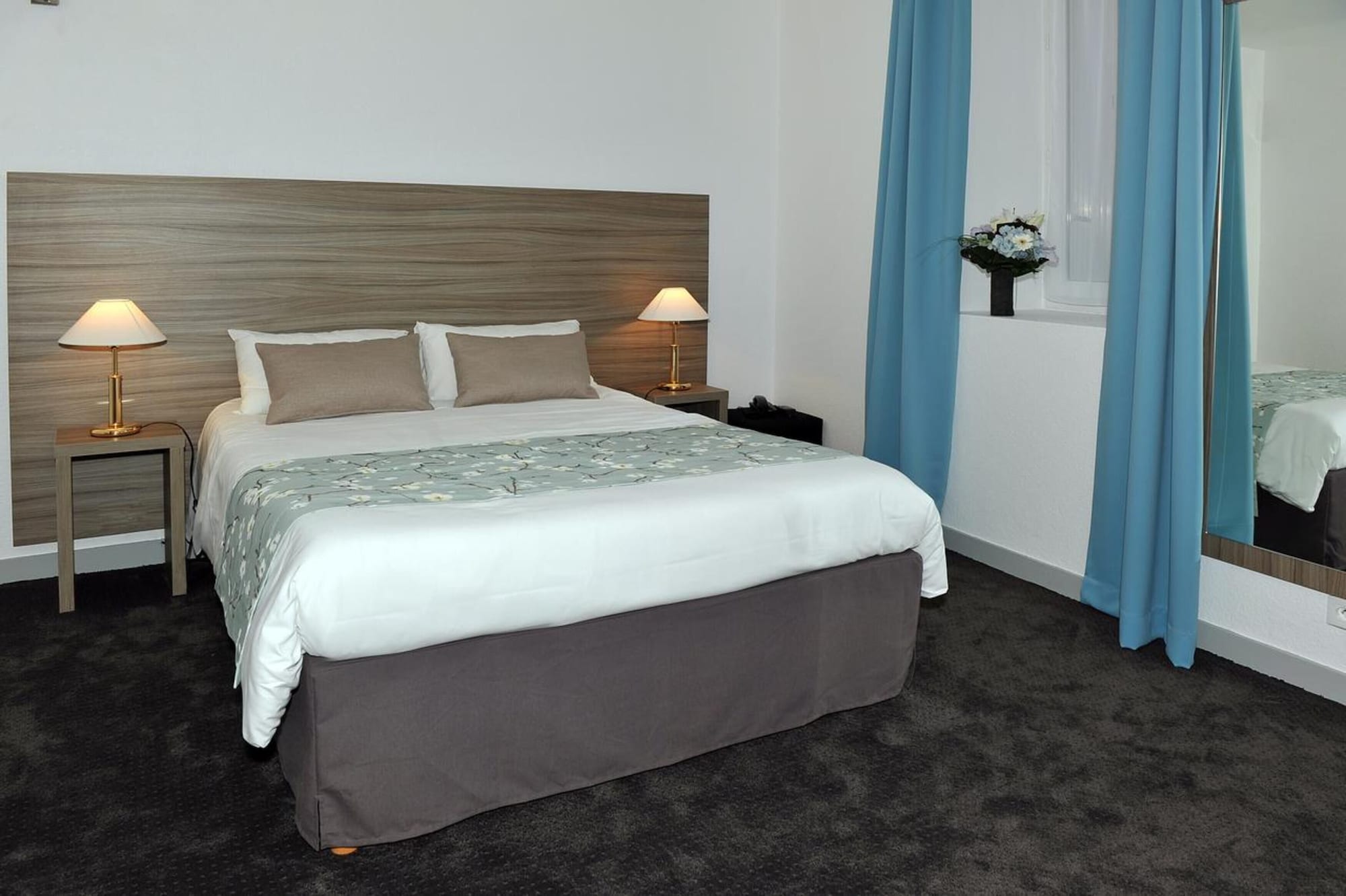 STANDARD, DOUBLE BED