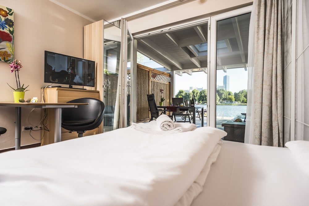Top, Luxury, Apartment, Twin Beds, River View، AJO AT ART & BEACH APARTMENT VIENNA 2/10