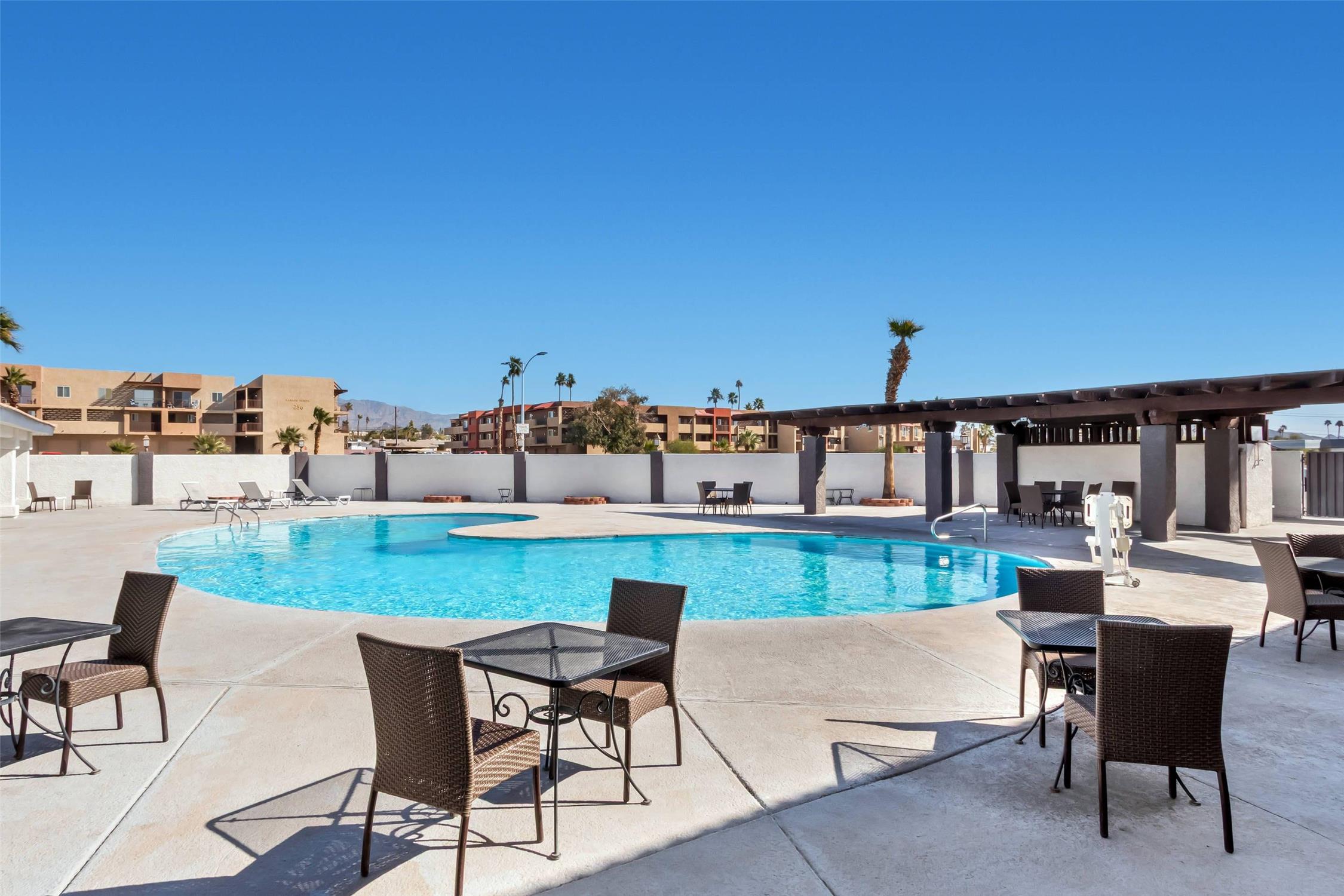 Quality Inn Suites Lake Havasu City 47/55
