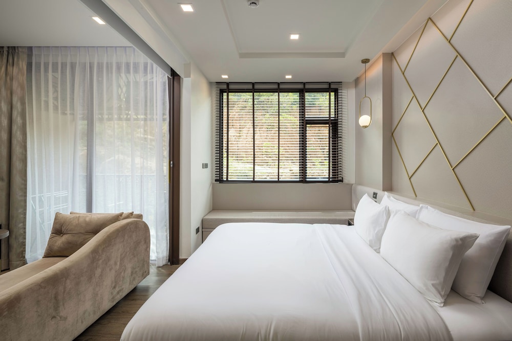 The Proud Karon Beach Phuket Trademark Collection By Wyndham 23/51