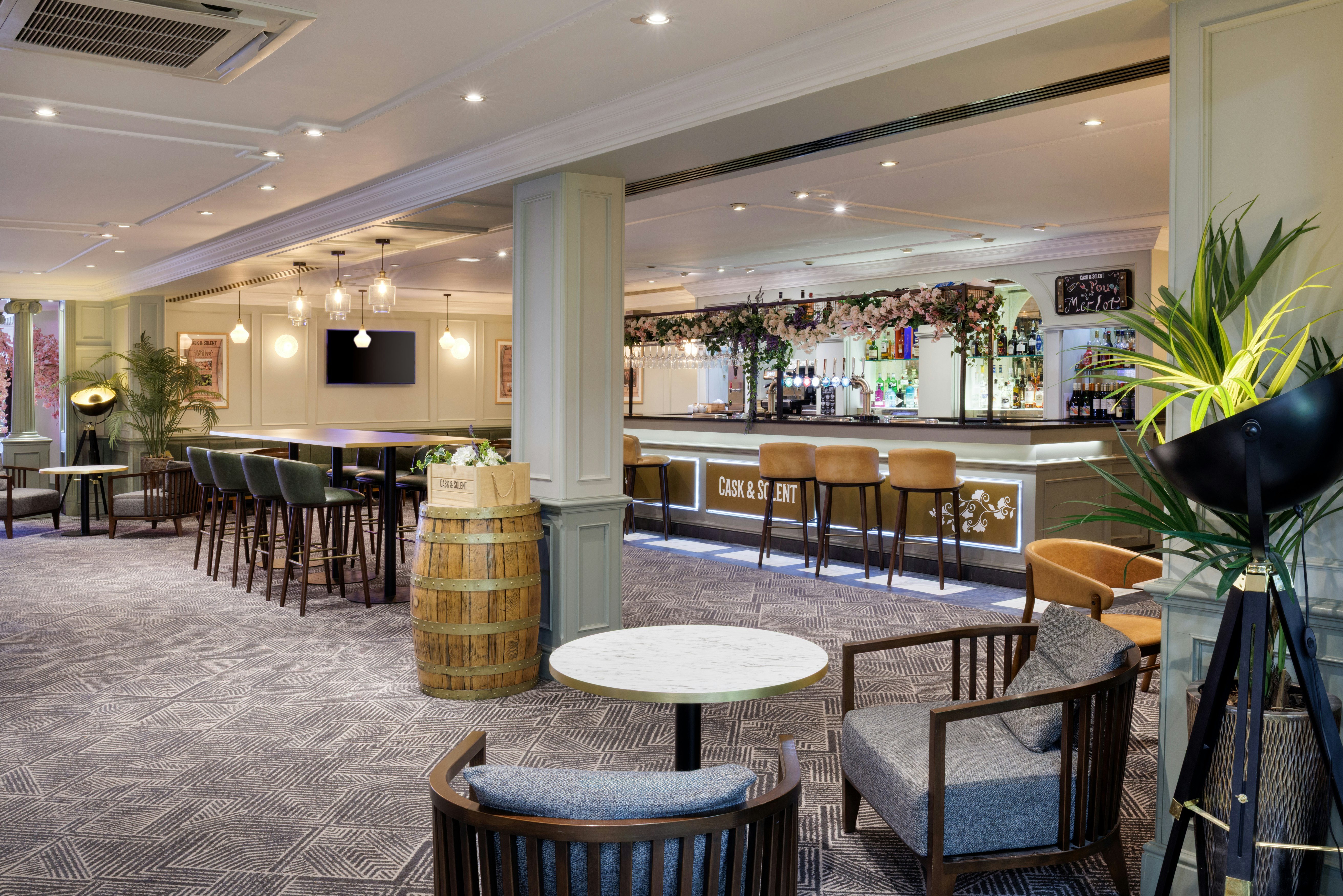DOUBLETREE BY HILTON SOUTHAMPTON 61/93