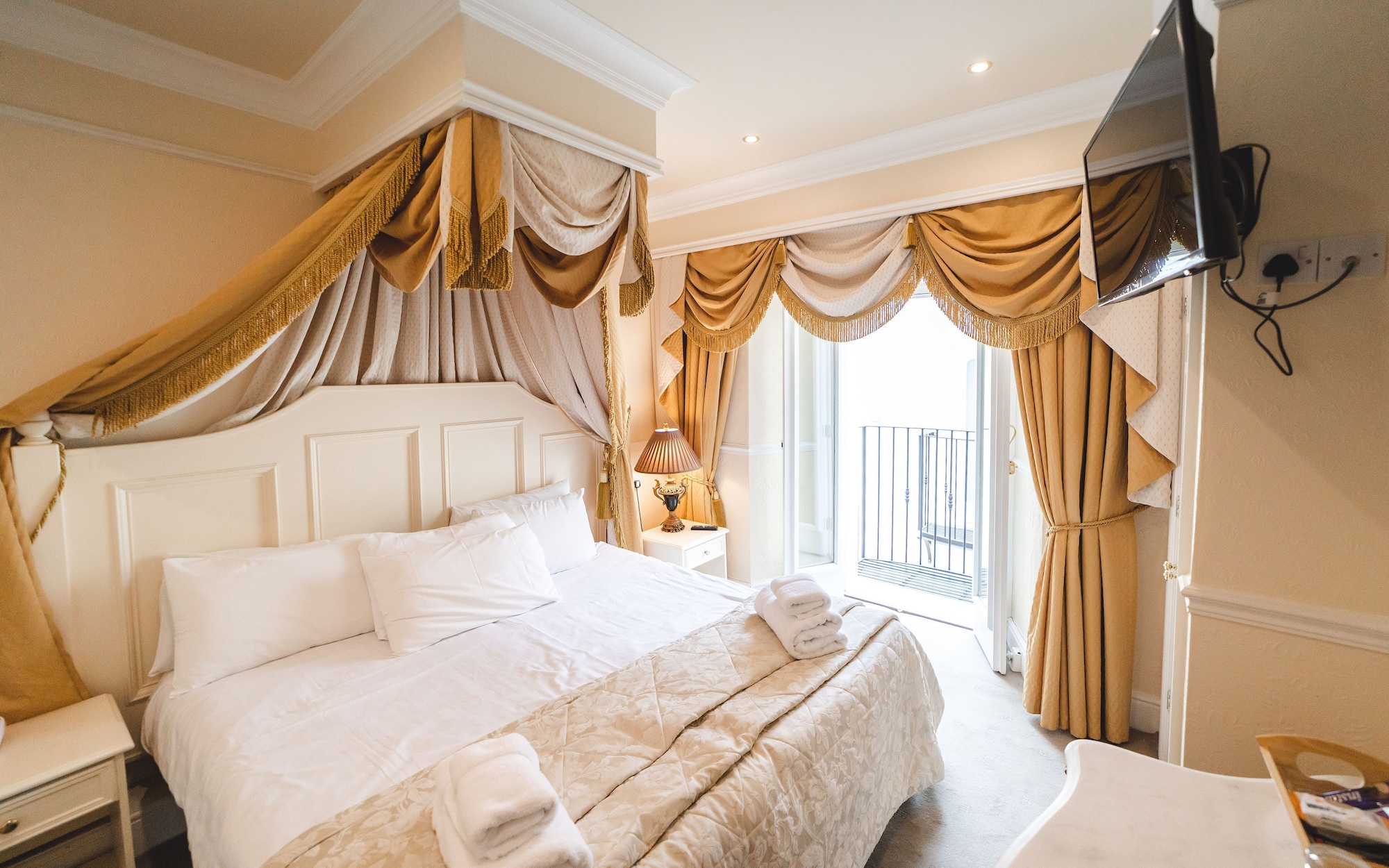Inner, Classic, Double Bed