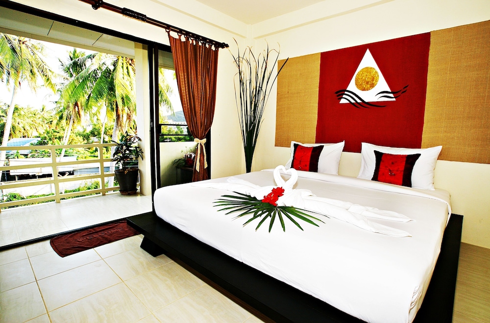 DELUXE, DOUBLE BED