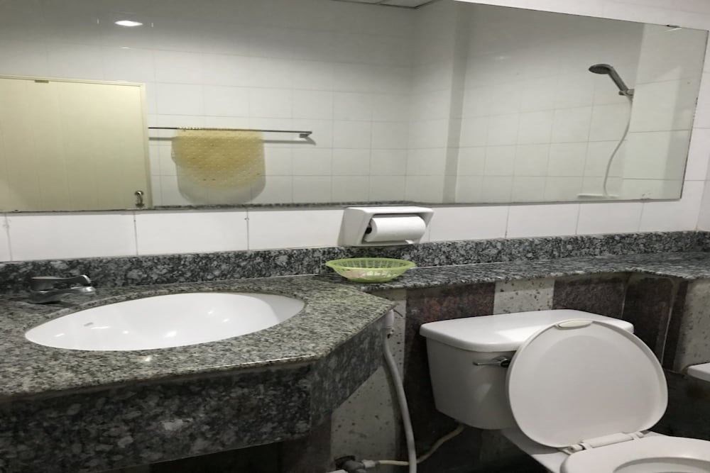 Lopburi Residence 2 Hotel And Resort 21/22