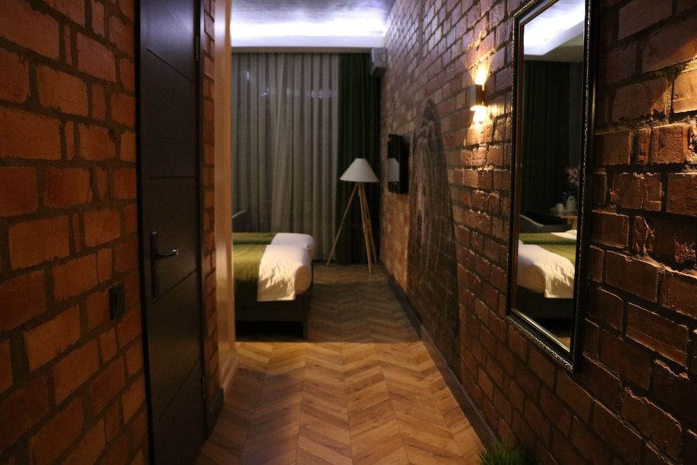 Bugu Hotel 22/46
