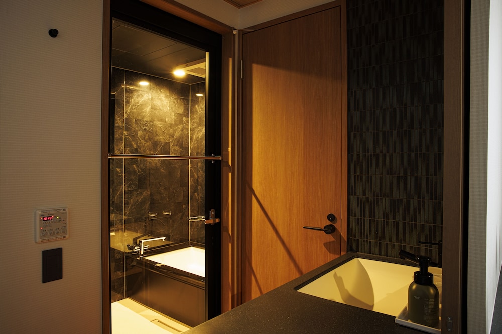 غرفة كومفورت بسرير كوين، Hotel Kanazawa Zoushi 7/7