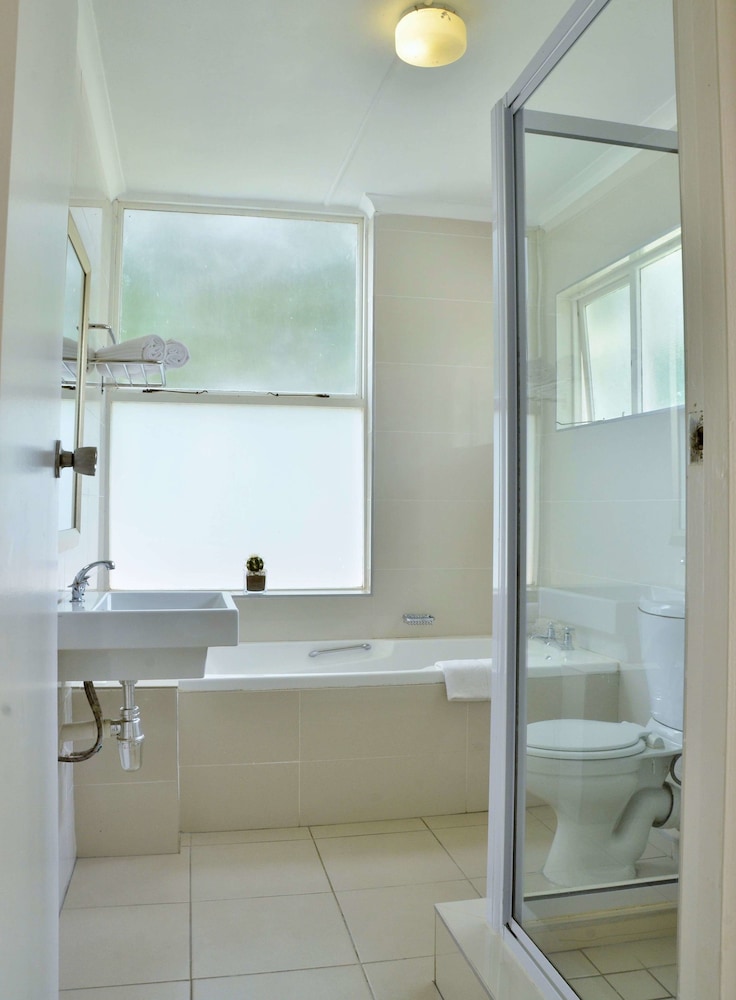 The Estuary Hotel and Spa 29/31