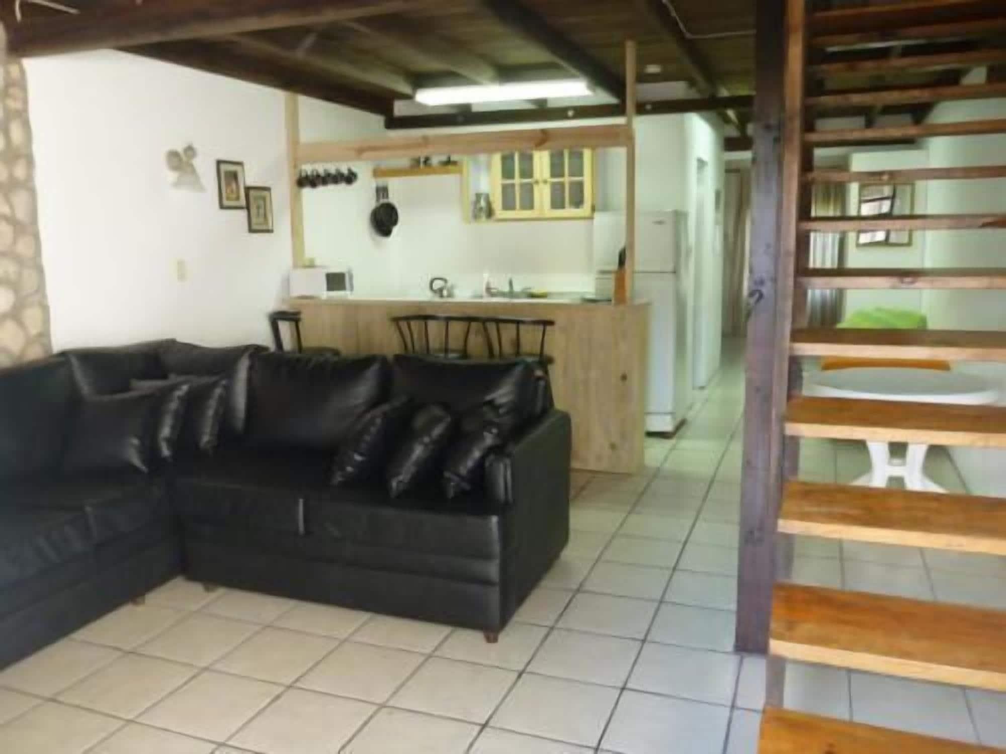 Summerland Suites 8/16
