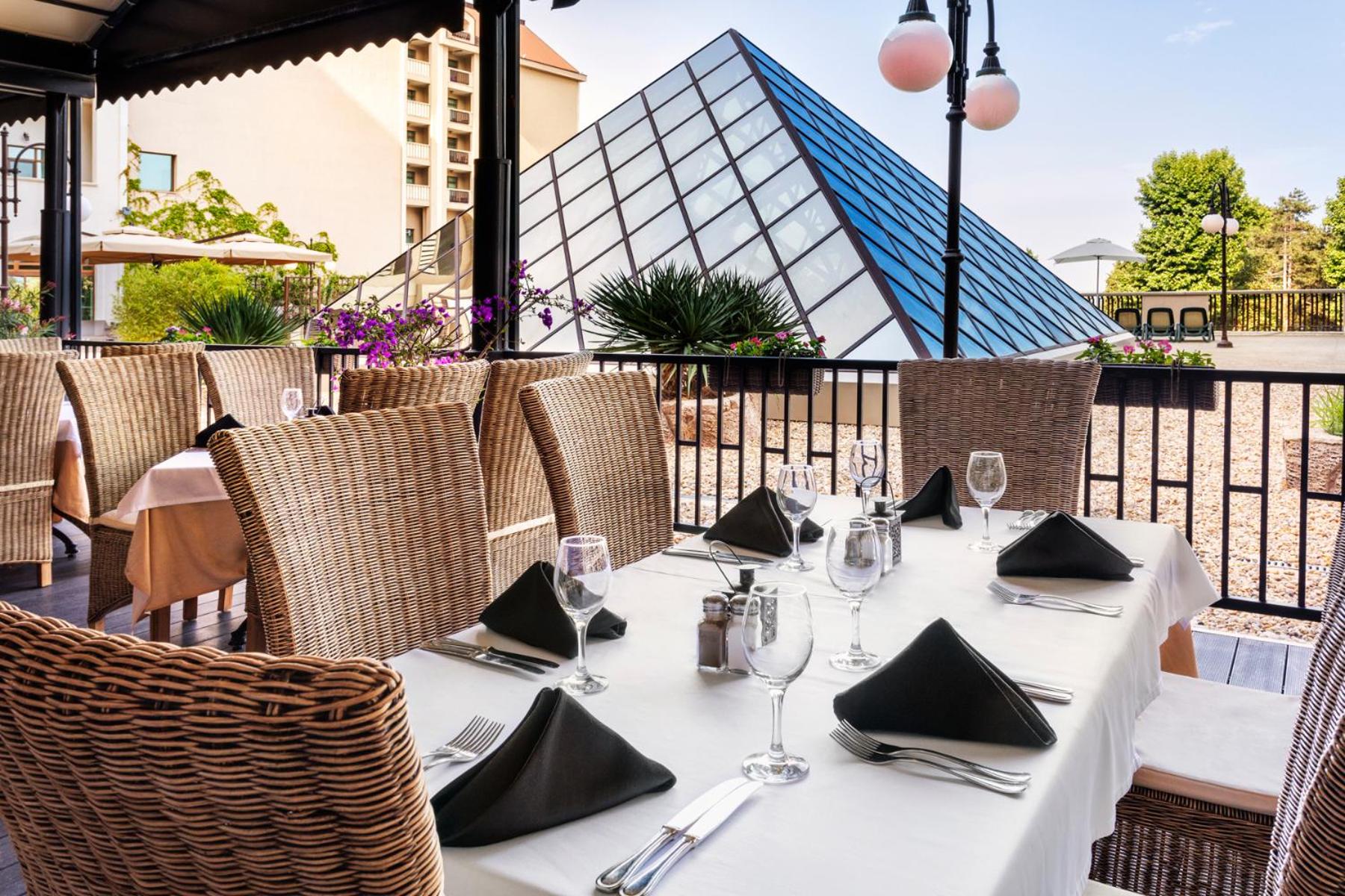 Melia Grand Hermitage 60/81