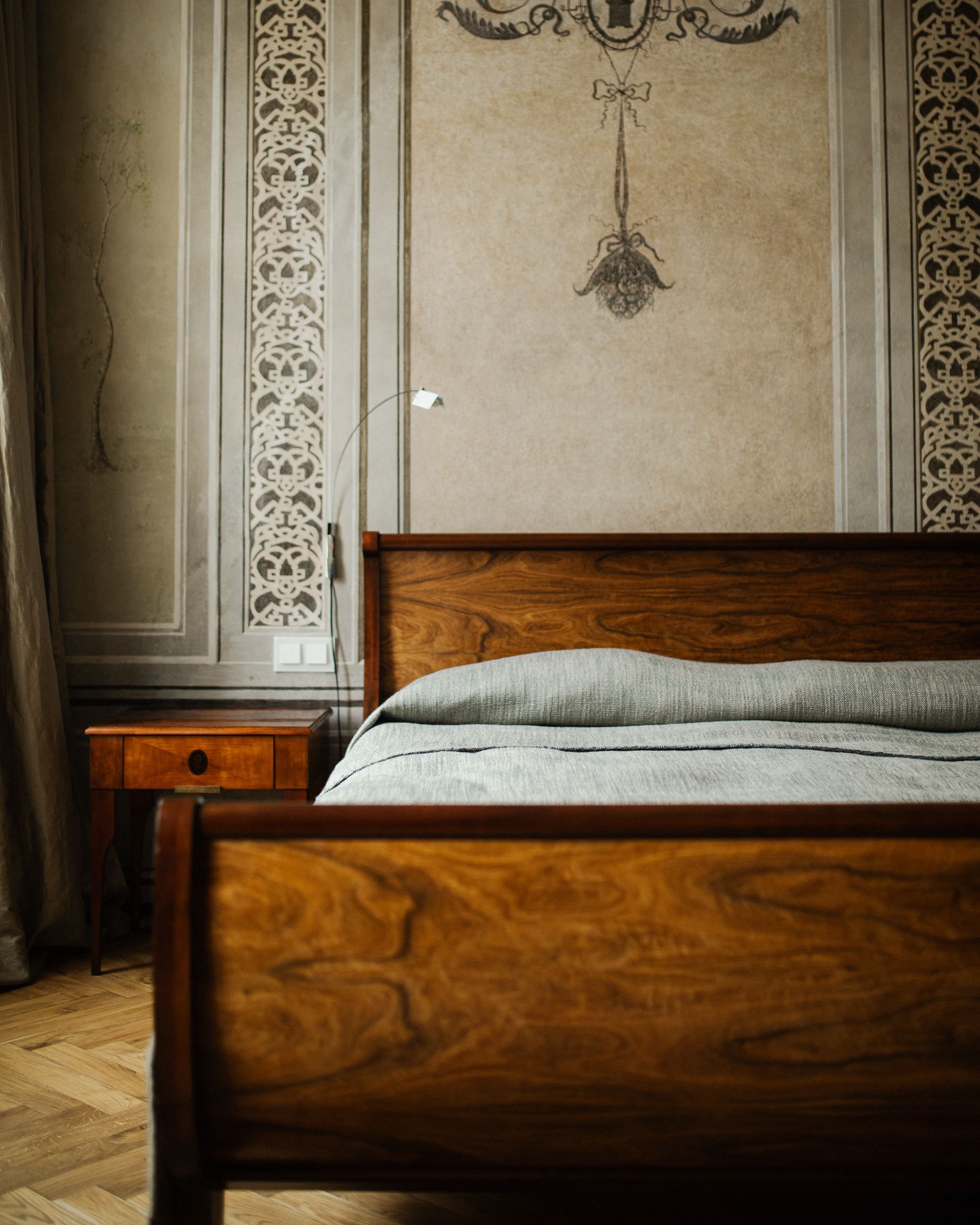 DELUXE, DOUBLE BED