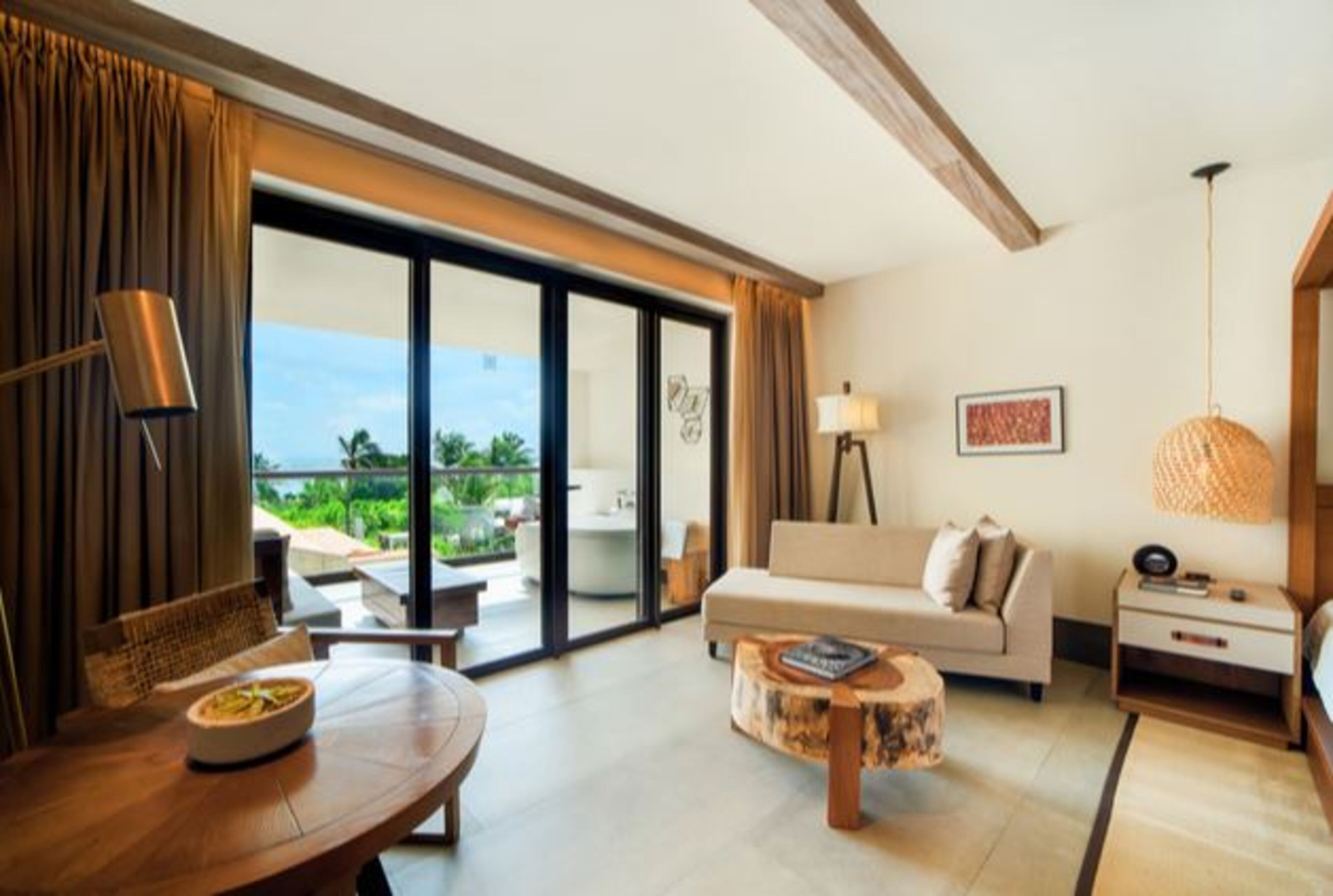 ALCOBA, QUEEN BED, TROPICAL VIEW