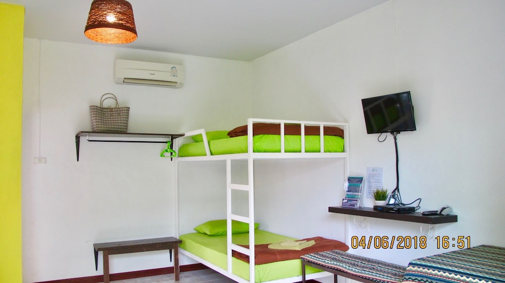 Oasis Lipe Resort 34/66