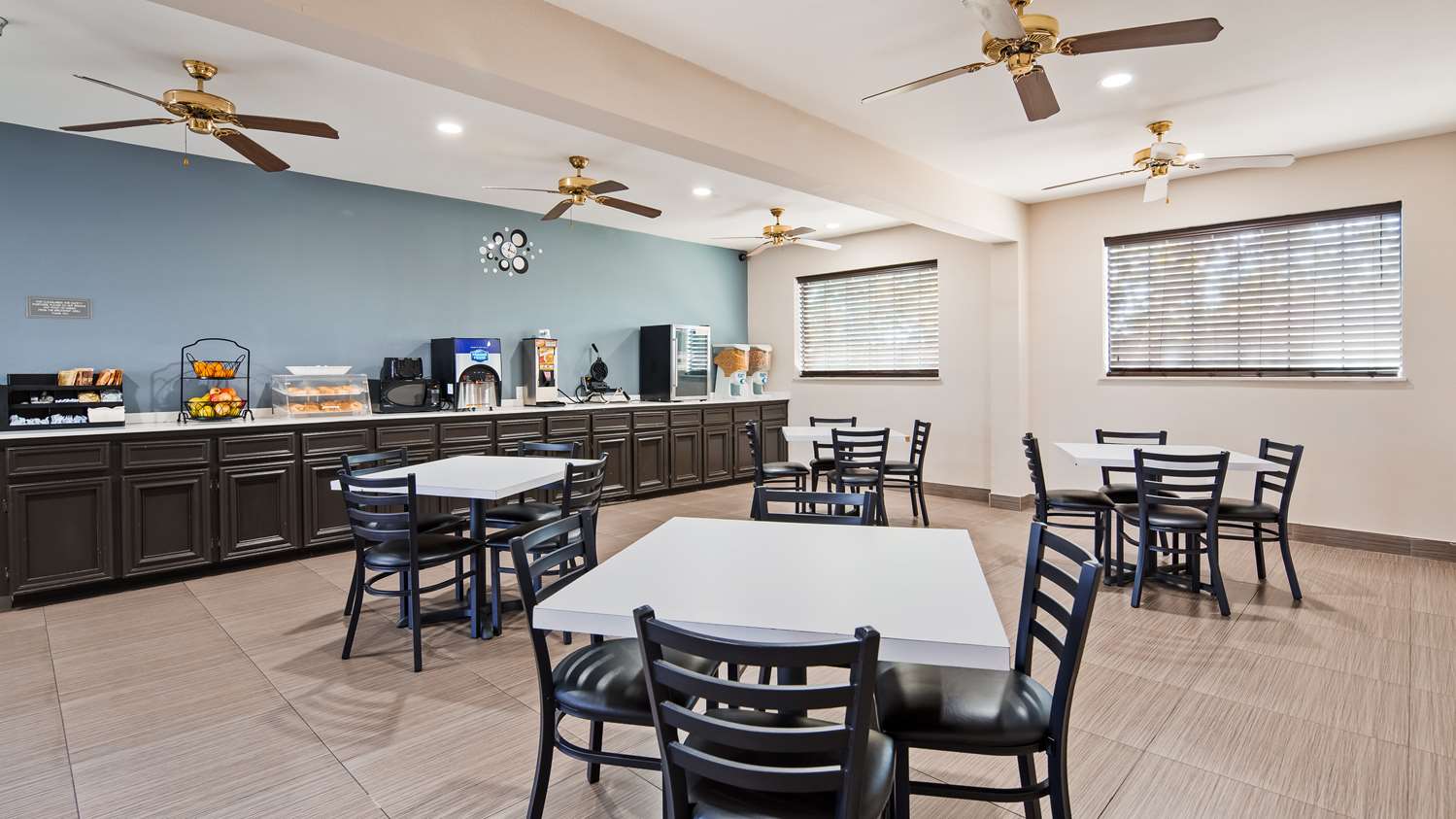 Surestay Hotel By Best Western Brownsville 5/6