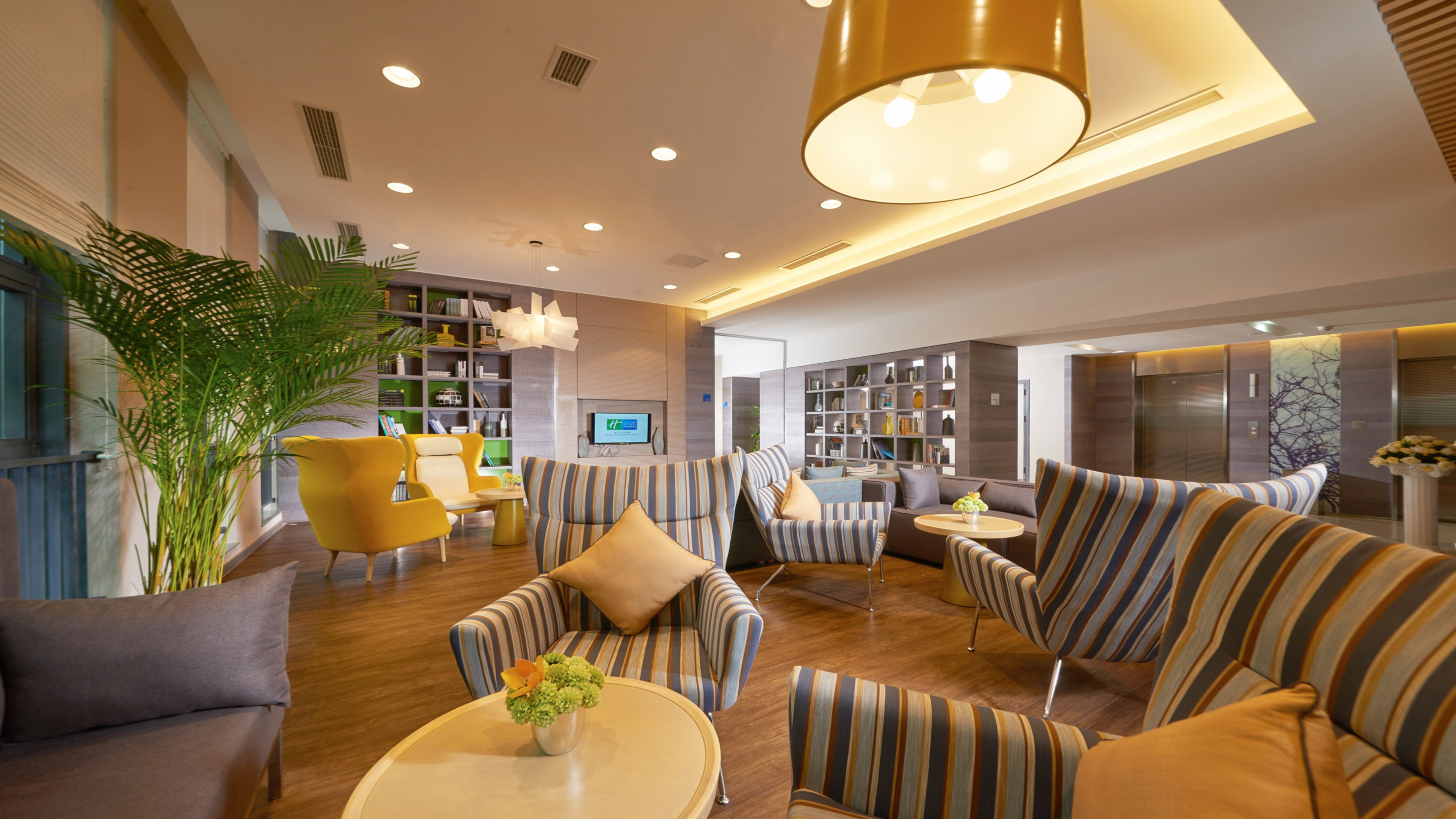 Holiday Inn Express Chongqing University Town 31/55