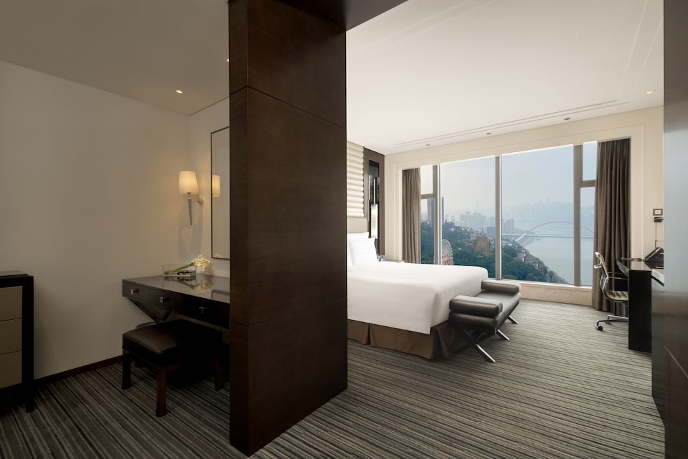 Radisson Blu Plaza Chongqing 50/50