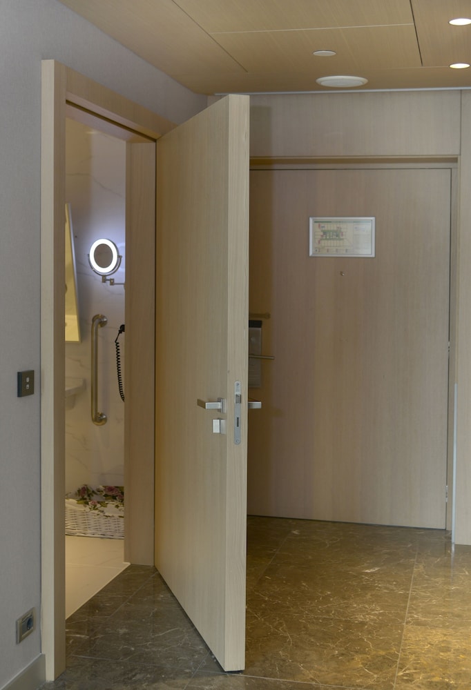 Wyndham Grand Istanbul Levent 16/48