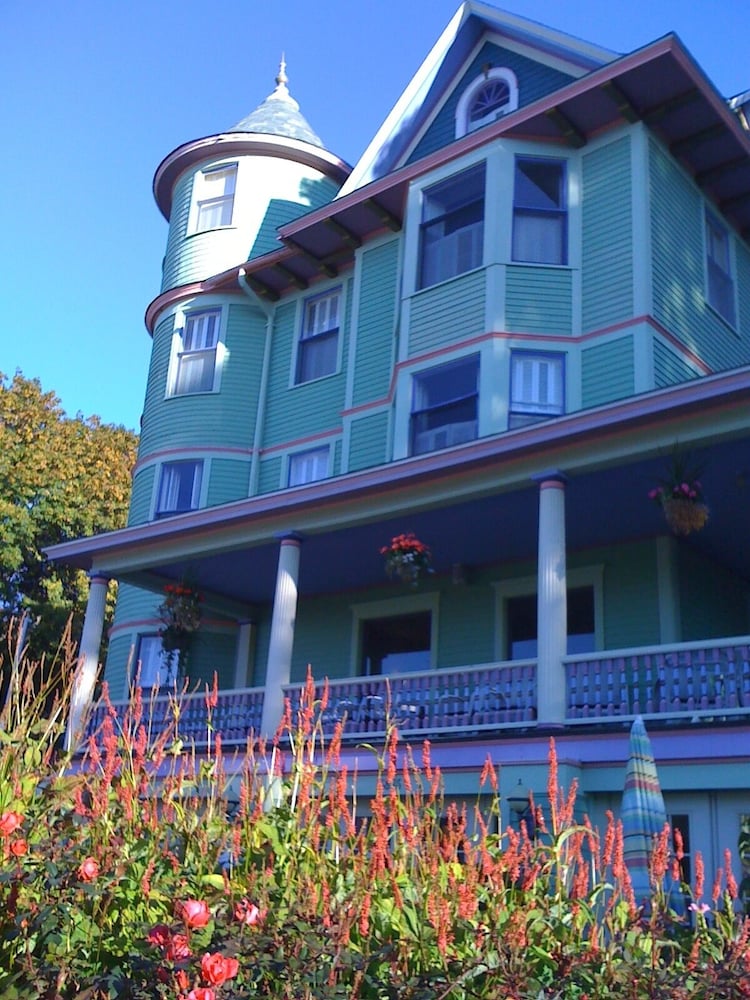Inn on Mackinac 1/50