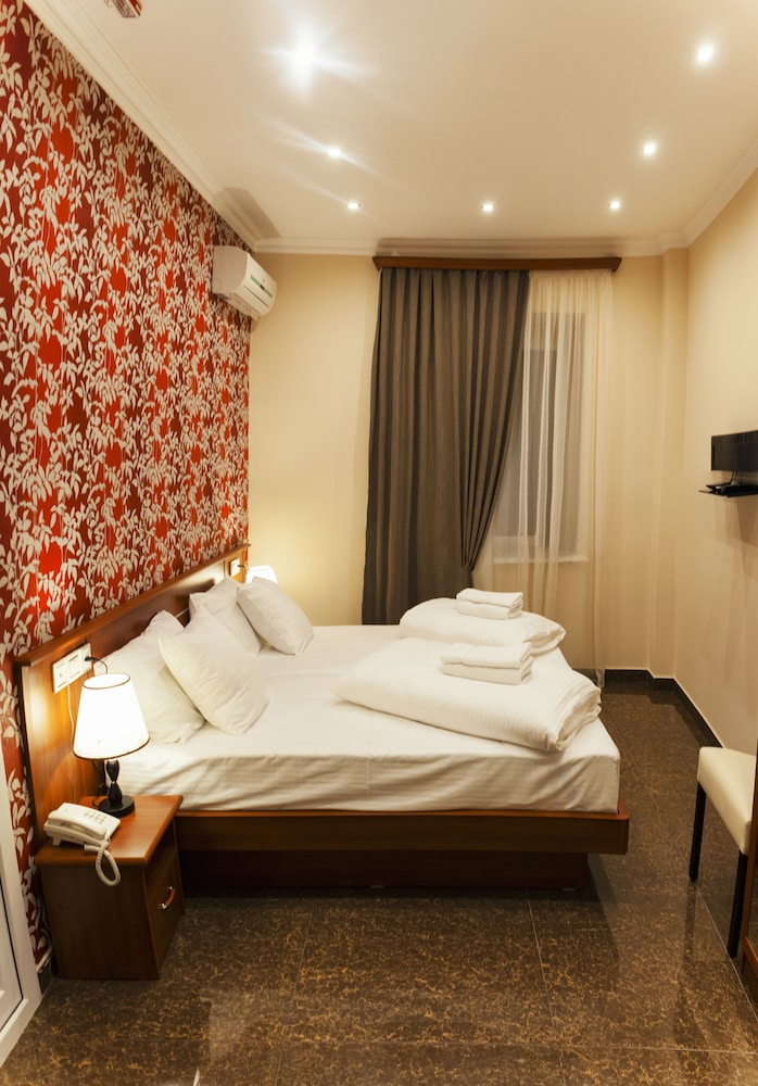 Mia Casa Hotel 11/50