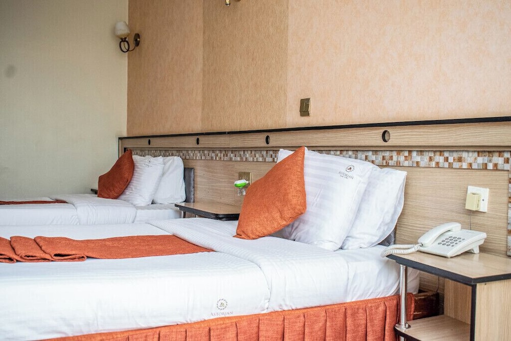 Astorian Grand Hotel 15/50